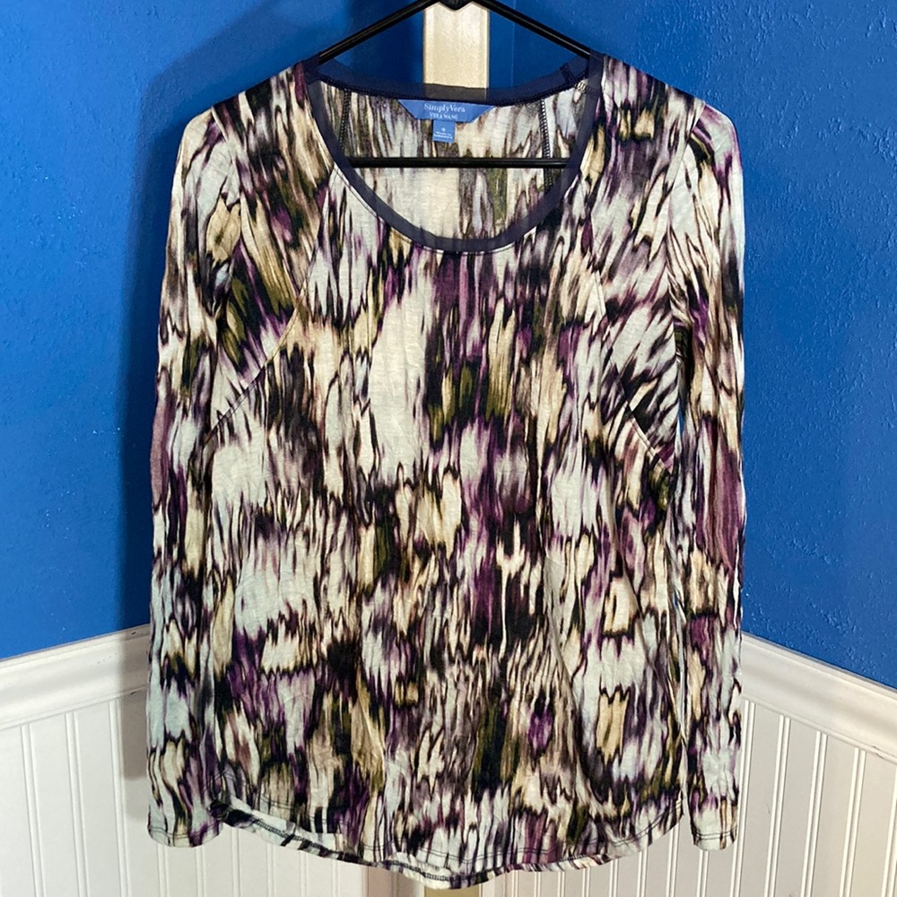 🦋 3 for $12 🦋 Simply Vera long sleeves shirt